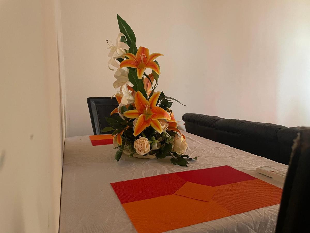 Km'S Cozy Spacious Calm Appart Meuble Yaoundé Εξωτερικό φωτογραφία